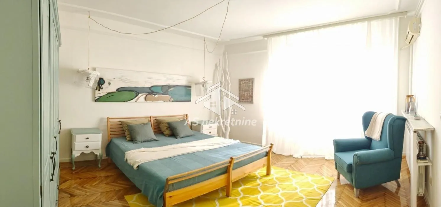 Rent, four bedroom apartment, 140m², Kalenić Pijaca, Vračar Sve Podlokacije