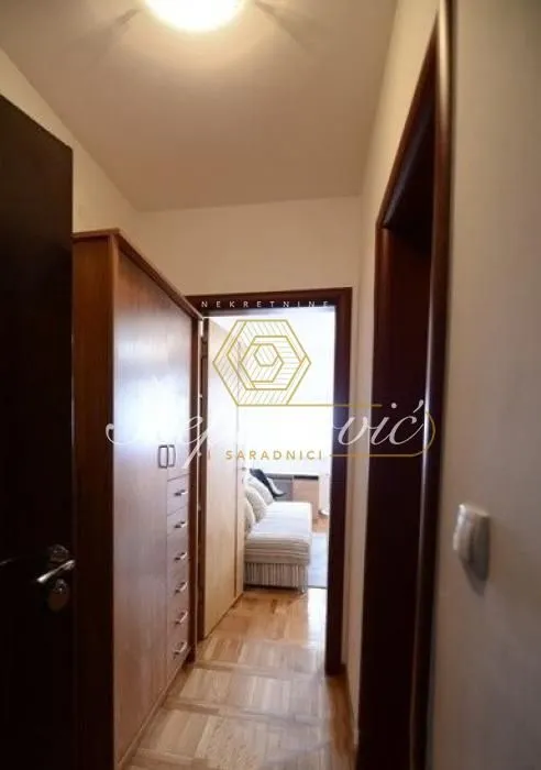 Prodaja, stan, 25m², Sajam, Novi Sad Sve Podlokacije