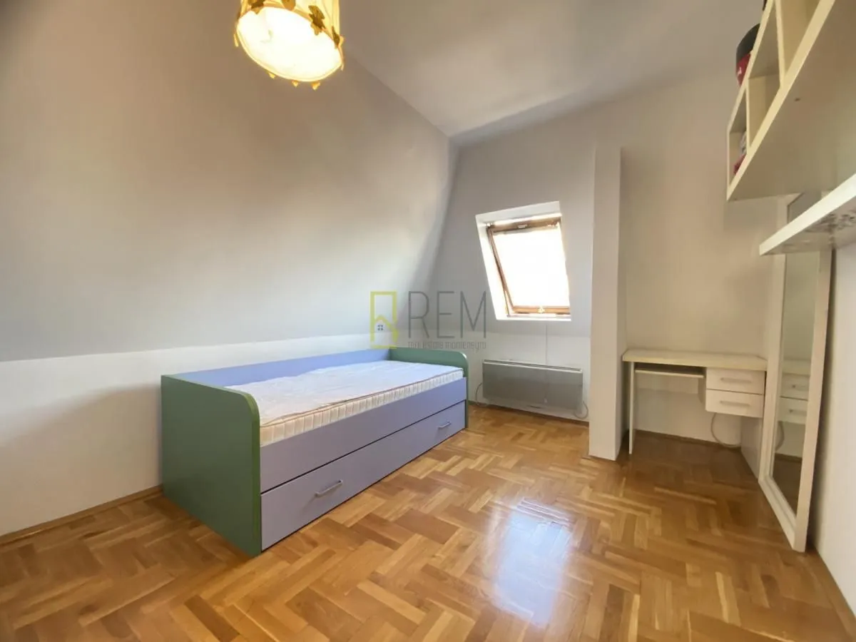 Prodaja, trosoban stan, 86m², Centar, Podgorica