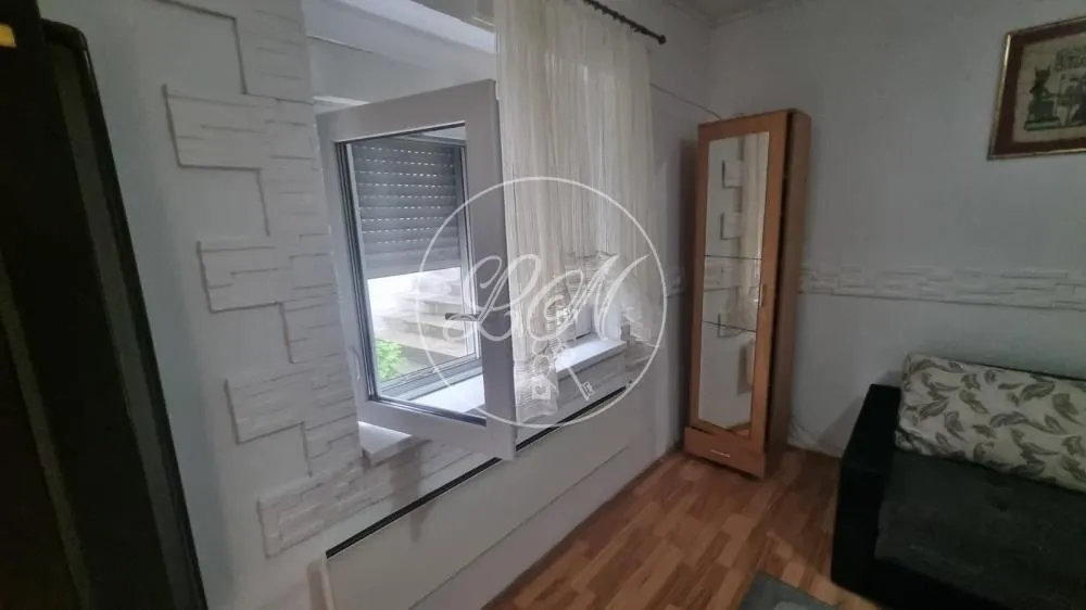 Prodaja, jednosoban stan, 26m², Zemun Centar, Zemun Sve Podlokacije