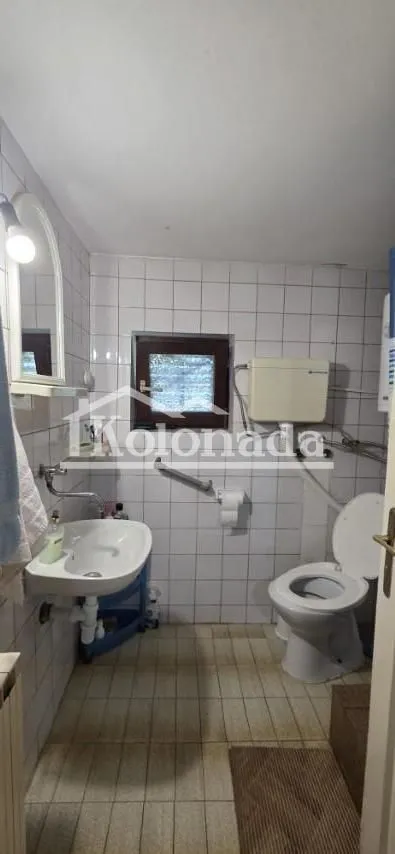 Sale, house, 310m², Sopot, Beograd
