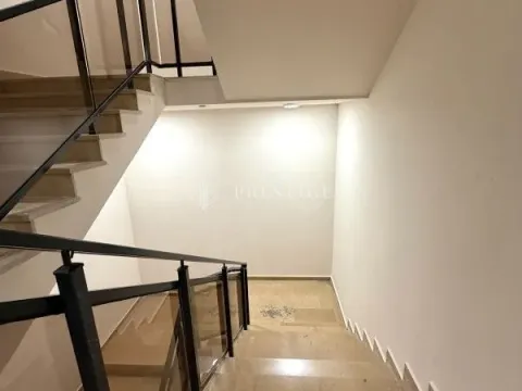 Izdavanje, garsonjera, 30m², Zabjelo, Podgorica - image 13