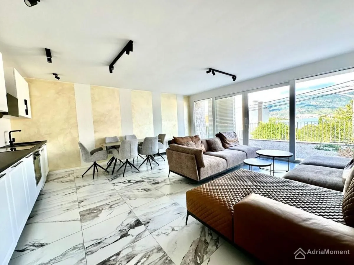 Sale, two bedroom apartment, 85m², Đuraševići, Tivat