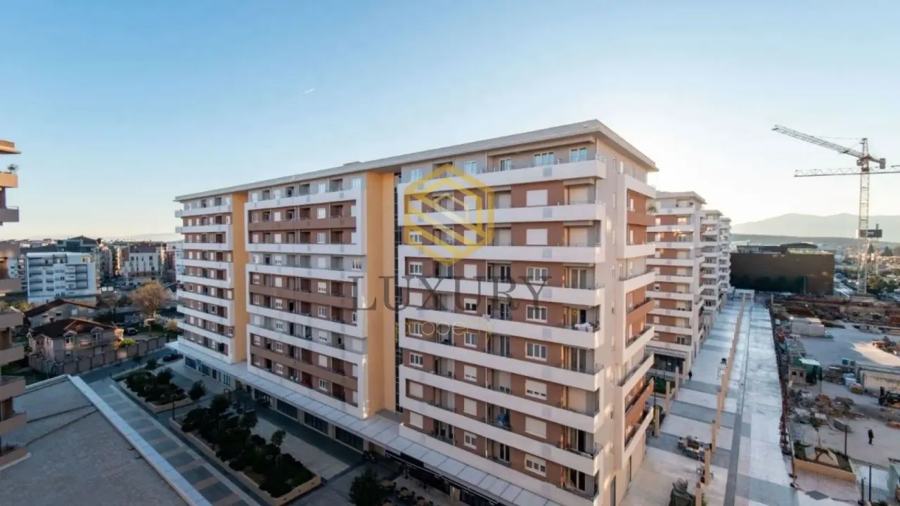 Rent, office space, 55m², Central Point, Podgorica