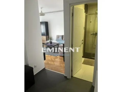 Izdavanje, dvosoban stan, 50m², Uciteljsko Naselje, Zvezdara Sve Podlokacije - image 9