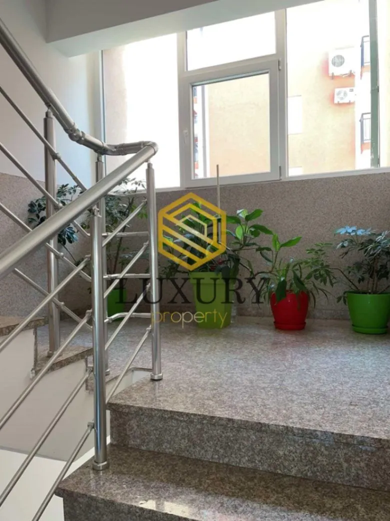 Prodaja, dvosoban stan, 59m², Kod Big Fashion-a, Podgorica