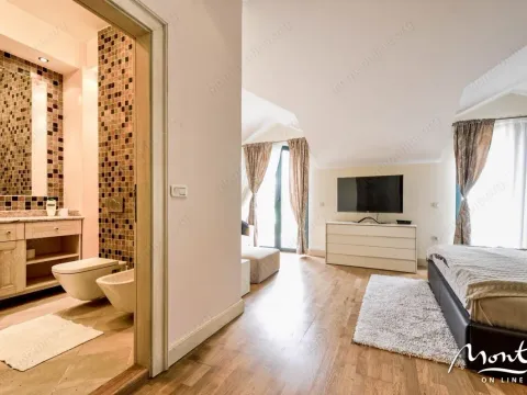 Prodaja, kuća, 170m², Budva, Crna Gora - image 20