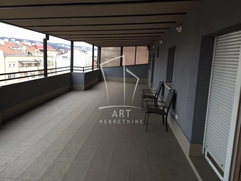 Sale, three bedroom apartment, 165m², Đeram Pijaca, Beograd