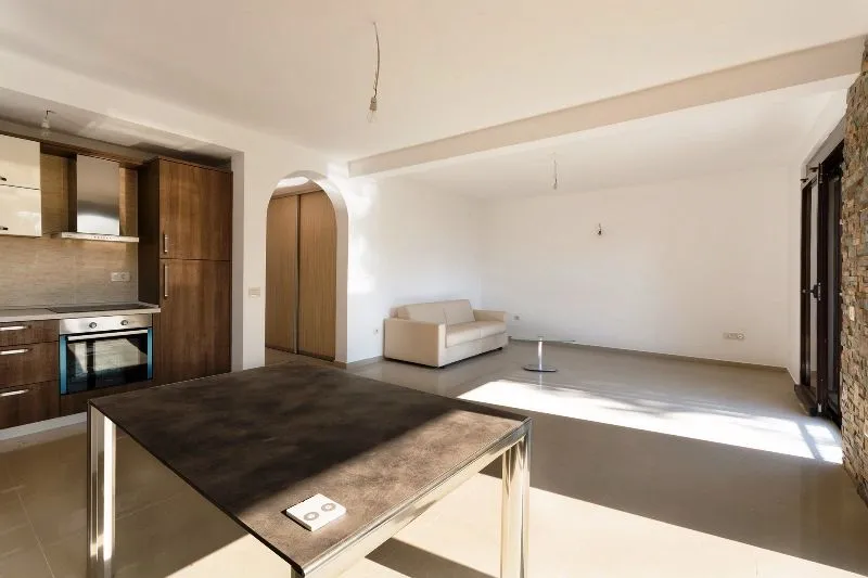 Prodaja, stan, 79m², Orahovac, Kotor