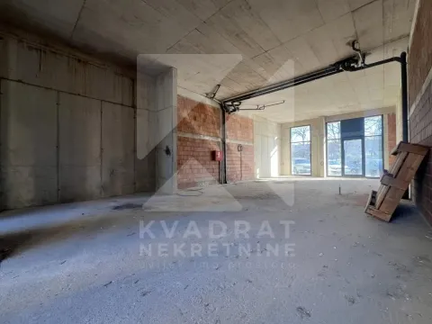 Izdavanje, poslovni prostor, 106m², Ljubović, Podgorica - image 4