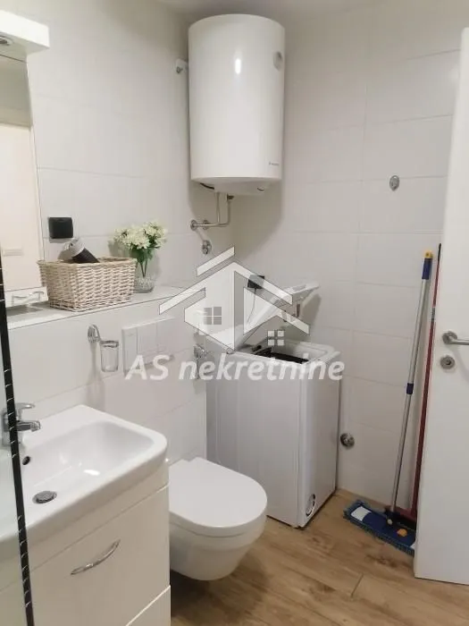 Izdavanje, dvosoban stan, 55m², Novi Beograd Blok 67, Novi Beograd Sve Podlokacije