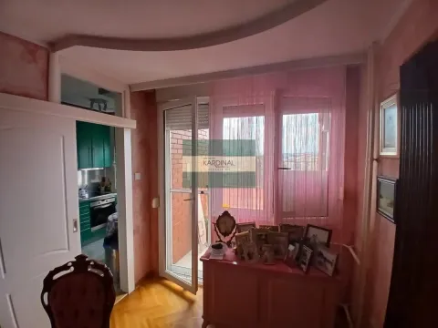 Prodaja, trosoban stan, 73m², Centar, Jagodina - image 14