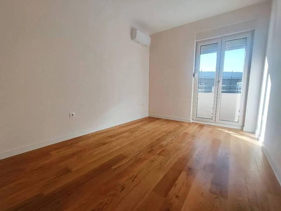 Rent, two bedroom apartment, 75m², Central Point, Podgorica