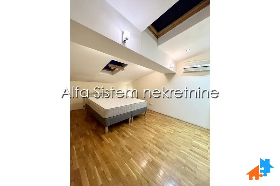 Sale, apartment, 157m², Đeram Pijaca, Beograd