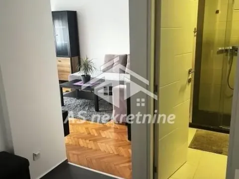 Izdavanje, dvosoban stan, 50m², Uciteljsko Naselje, Zvezdara Sve Podlokacije - image 12