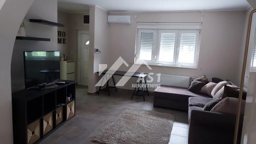 Izdavanje, kuća, 480m², Klisa, Novi Sad Sve Podlokacije