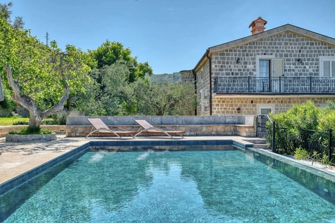 Sale, house, 500m², Reževići, Budva