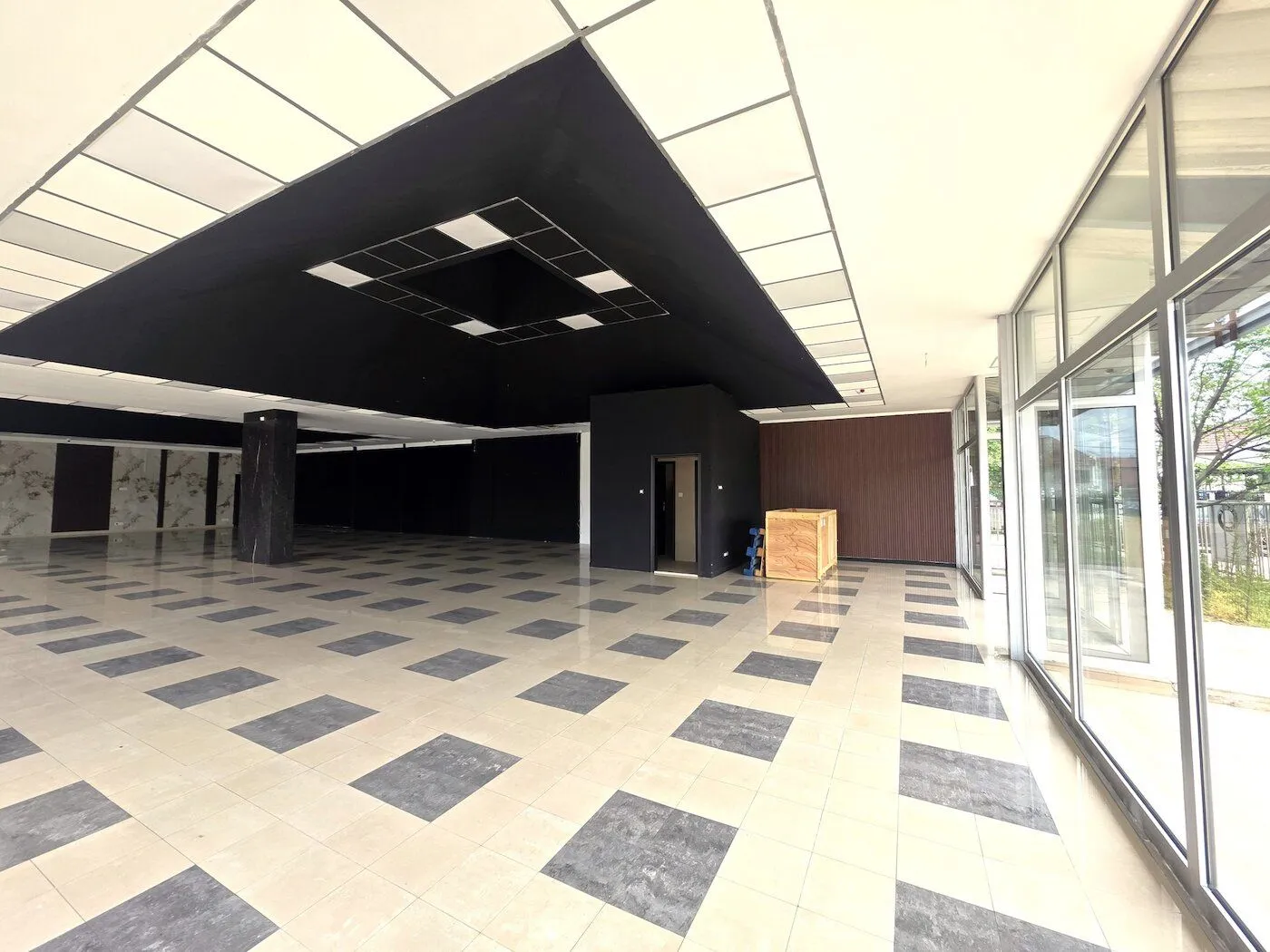Rent, office space, 281m², Masline, Podgorica