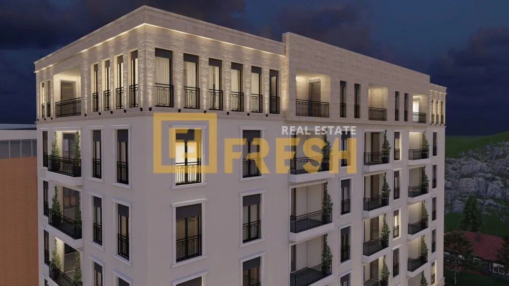 Prodaja, četvorosoban stan, 217m², Centar, Podgorica