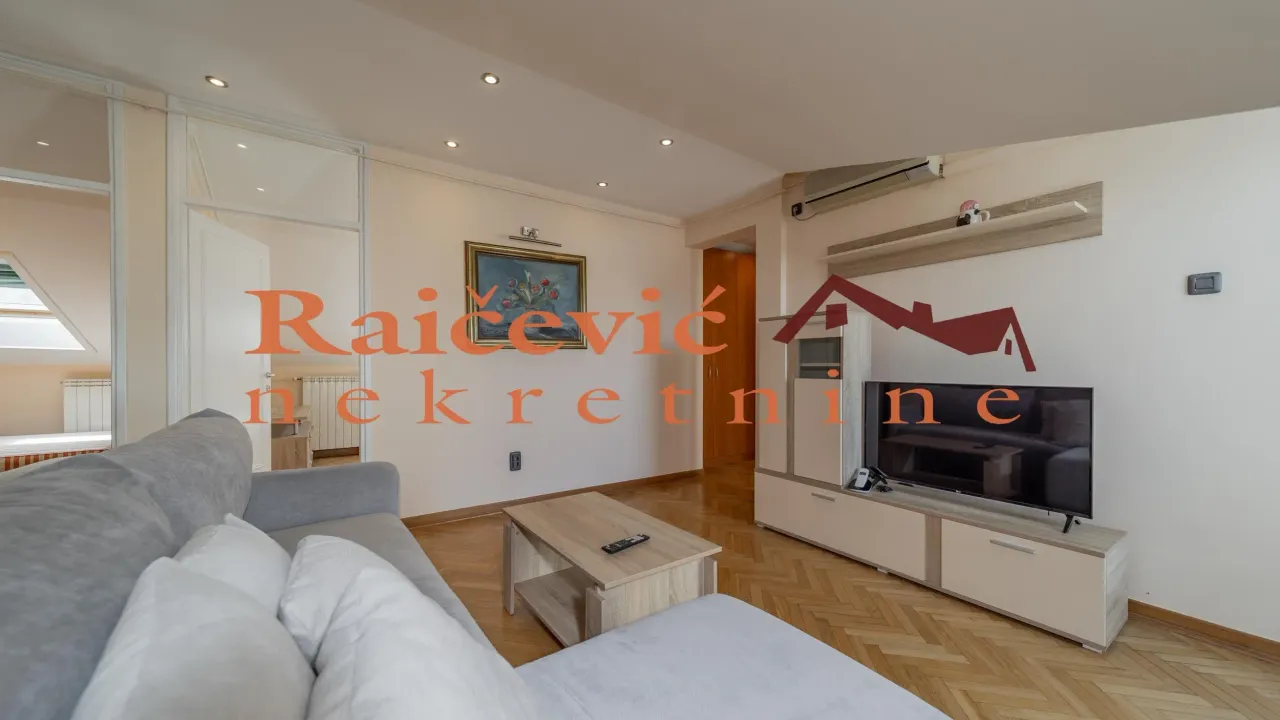 Rent, three bedroom apartment, 83m², Stari Grad, Beograd