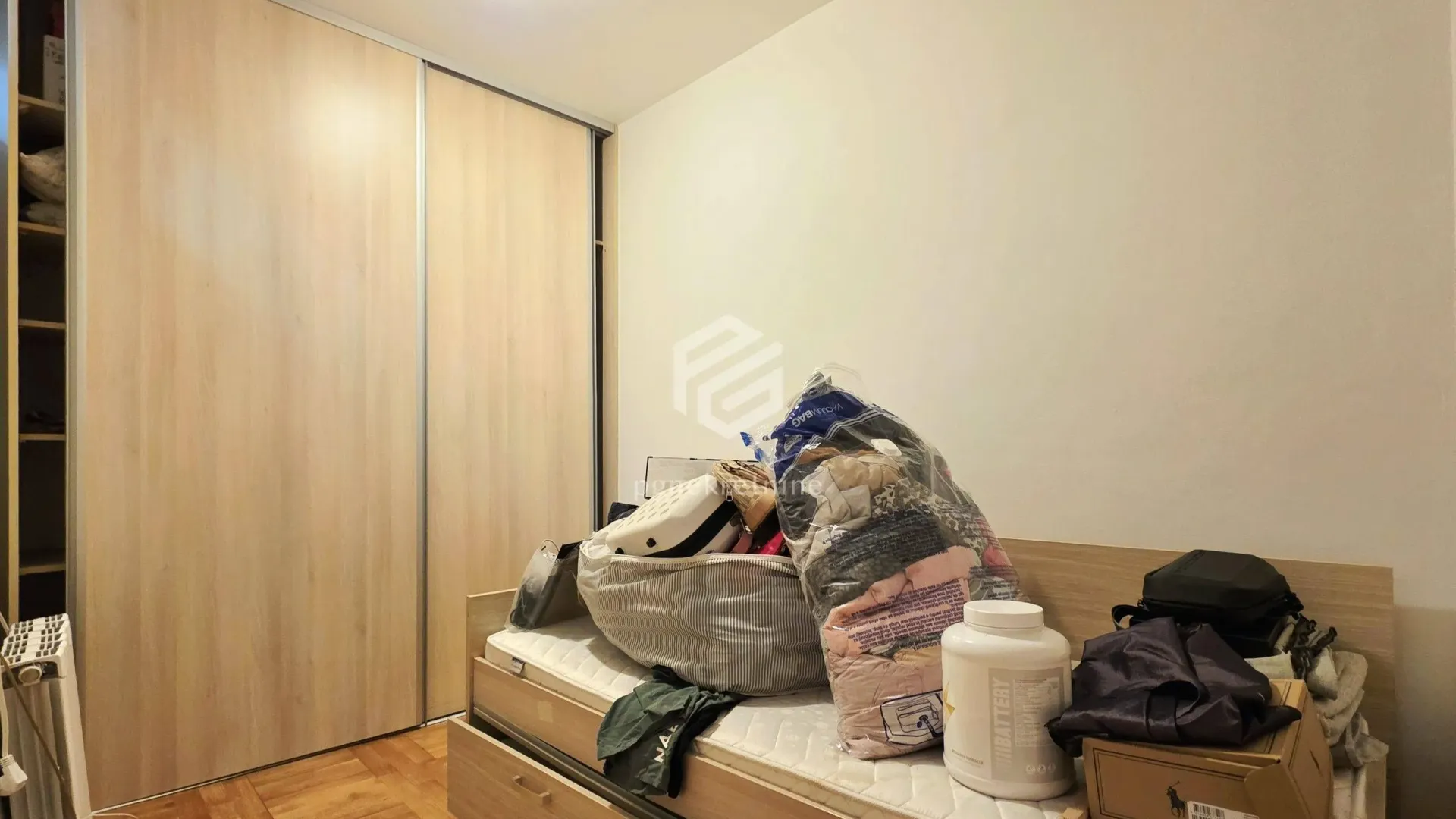 Izdavanje, trosoban stan, 110m², Gorica C, Podgorica