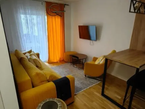 Izdavanje, jednosoban stan, 37m², Novo naselje, Novi Sad - image 1