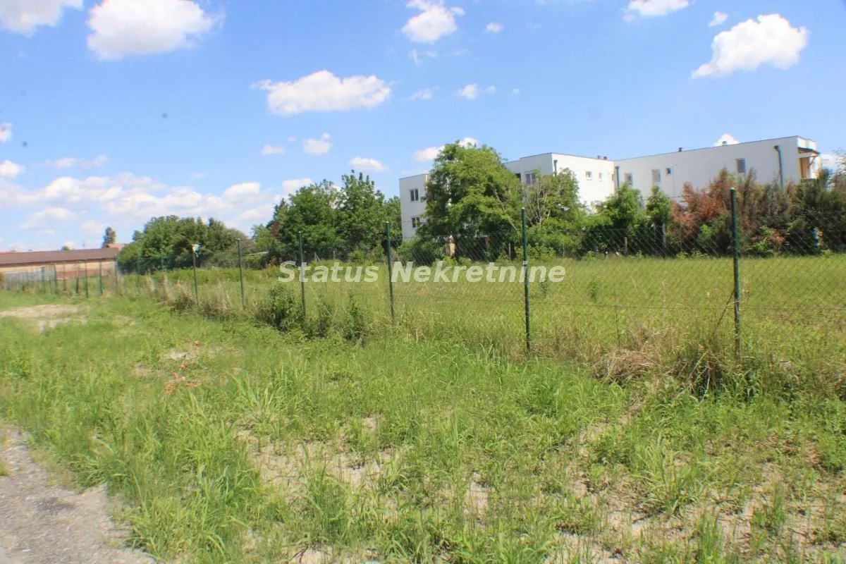 Izdavanje, plac, 4353m², Veternik, Novi Sad Sve Podlokacije
