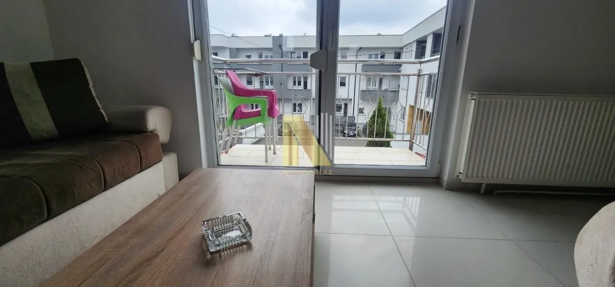 Izdavanje, trosoban stan, 65m², Petrovaradin, Novi Sad