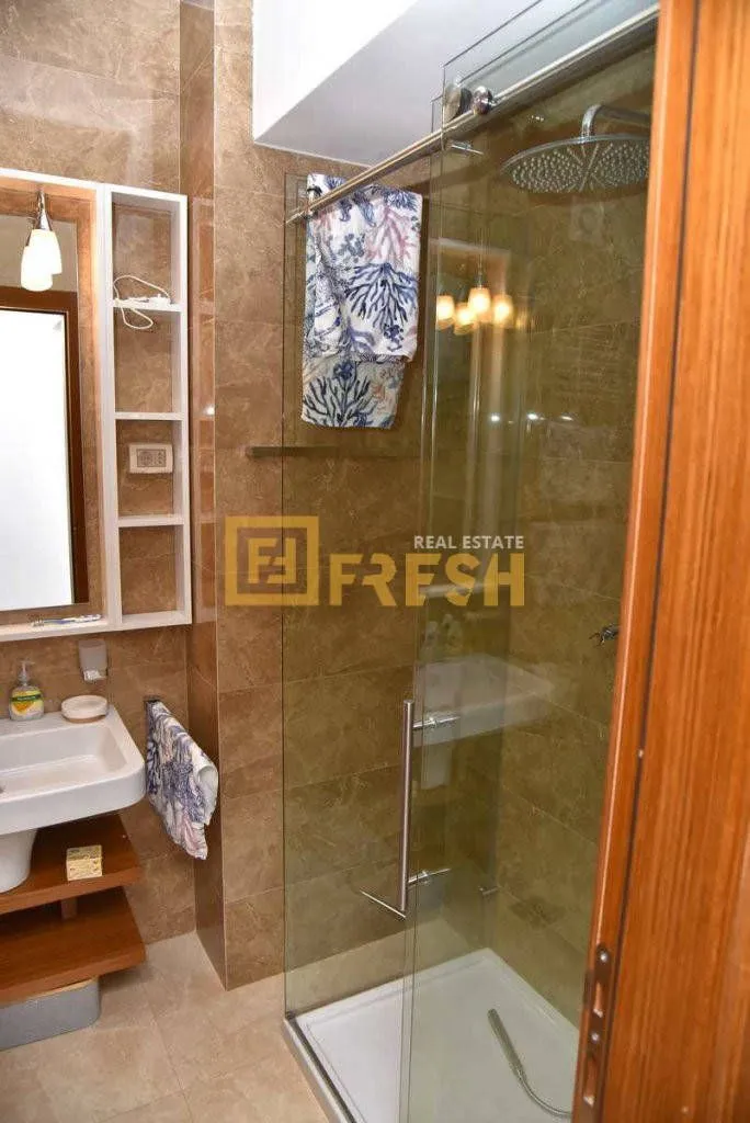 Rent, four bedroom apartment, 140m², Centar, Podgorica