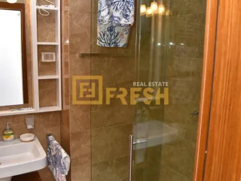 Izdavanje, četvorosoban stan, 140m², Centar, Podgorica - image 13