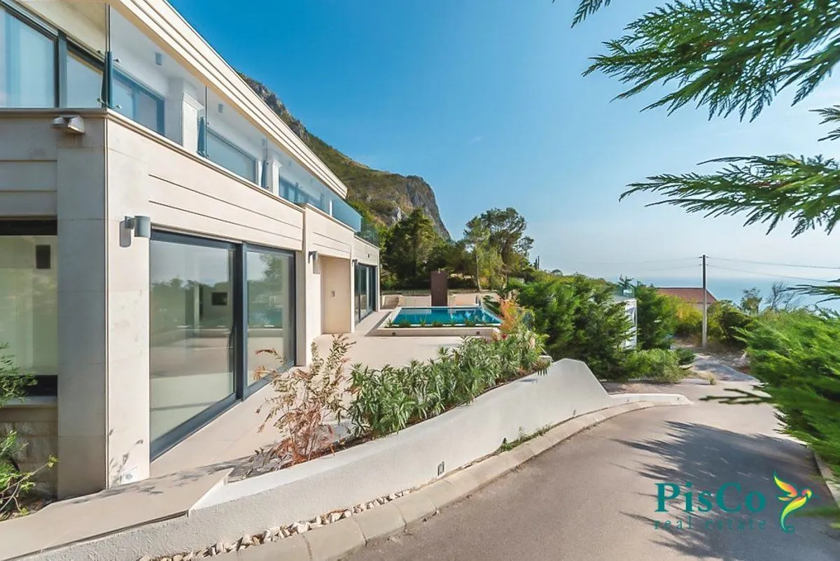 Sale, house, 304m², Sveti Stefan, Budva