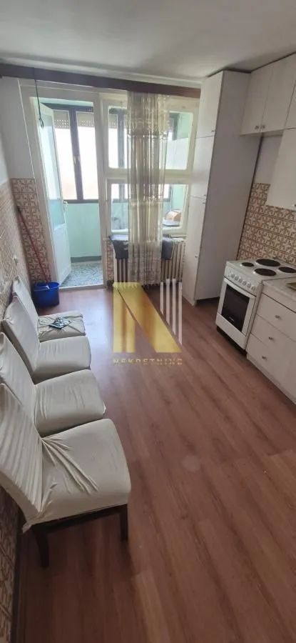 Izdavanje, trosoban stan, 75m², Grbavica, Novi Sad Sve Podlokacije