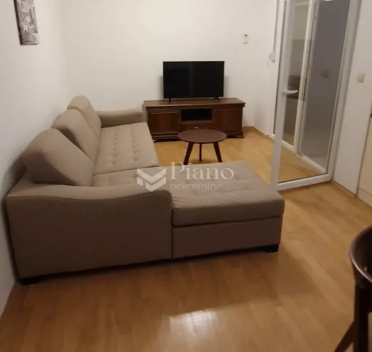 Rent, one bedroom apartment, 45m², Blok 6, Podgorica