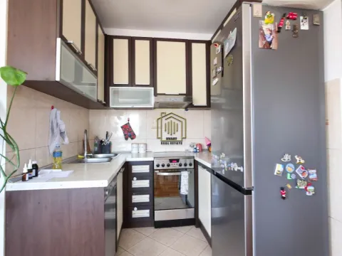 Prodaja, dvosoban stan, 61m², Tološi, Podgorica - image 5