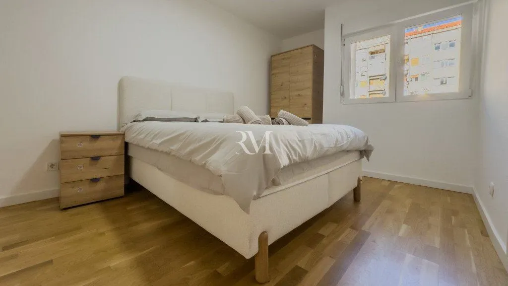 Izdavanje, dvosoban stan, 64m², Seljanovo, Tivat