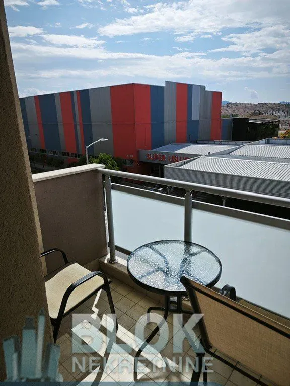 Izdavanje, jednosoban stan, 45m², City Kvart, Podgorica