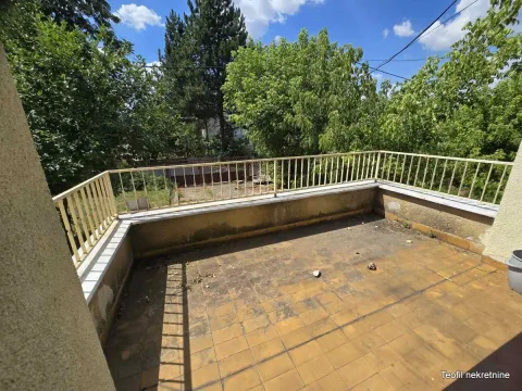 Prodaja, kuća, 230m², Čukarica, Beograd - image 9