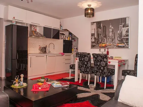 Sale, two bedroom apartment, 63m², Petrovac, Budva - image 7