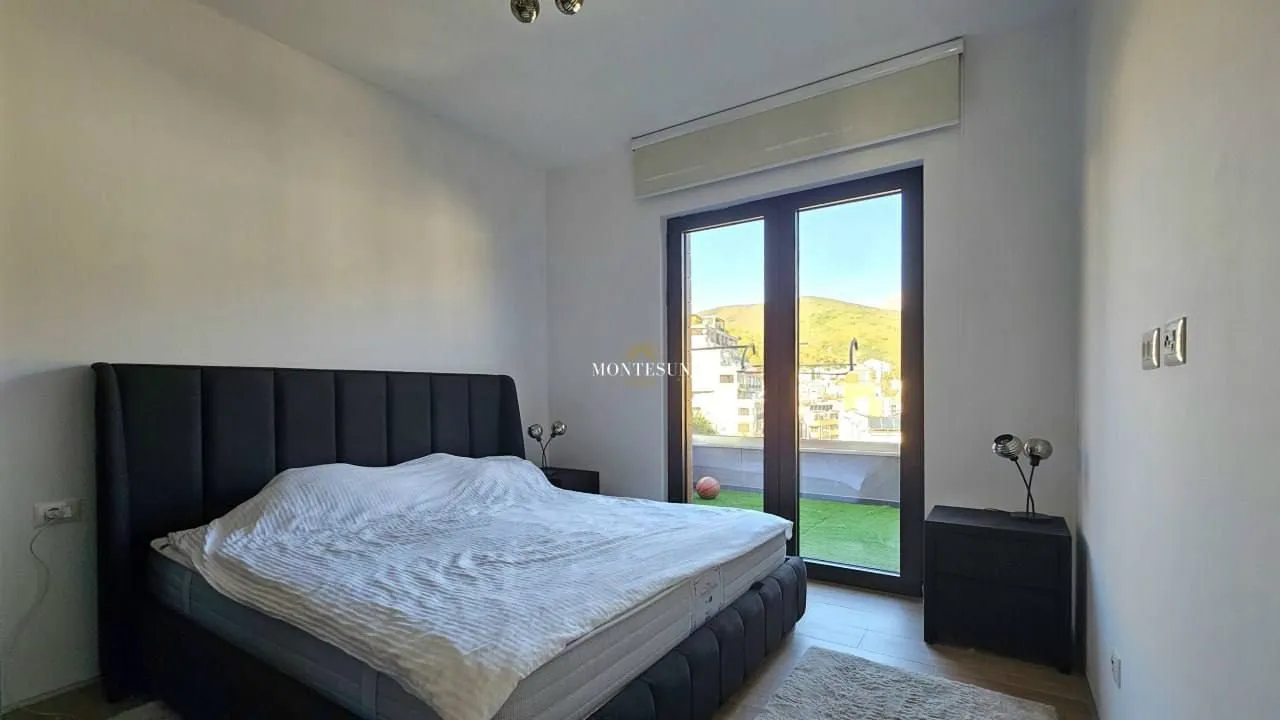 Rent, three bedroom apartment, 50m², Centar, Budva