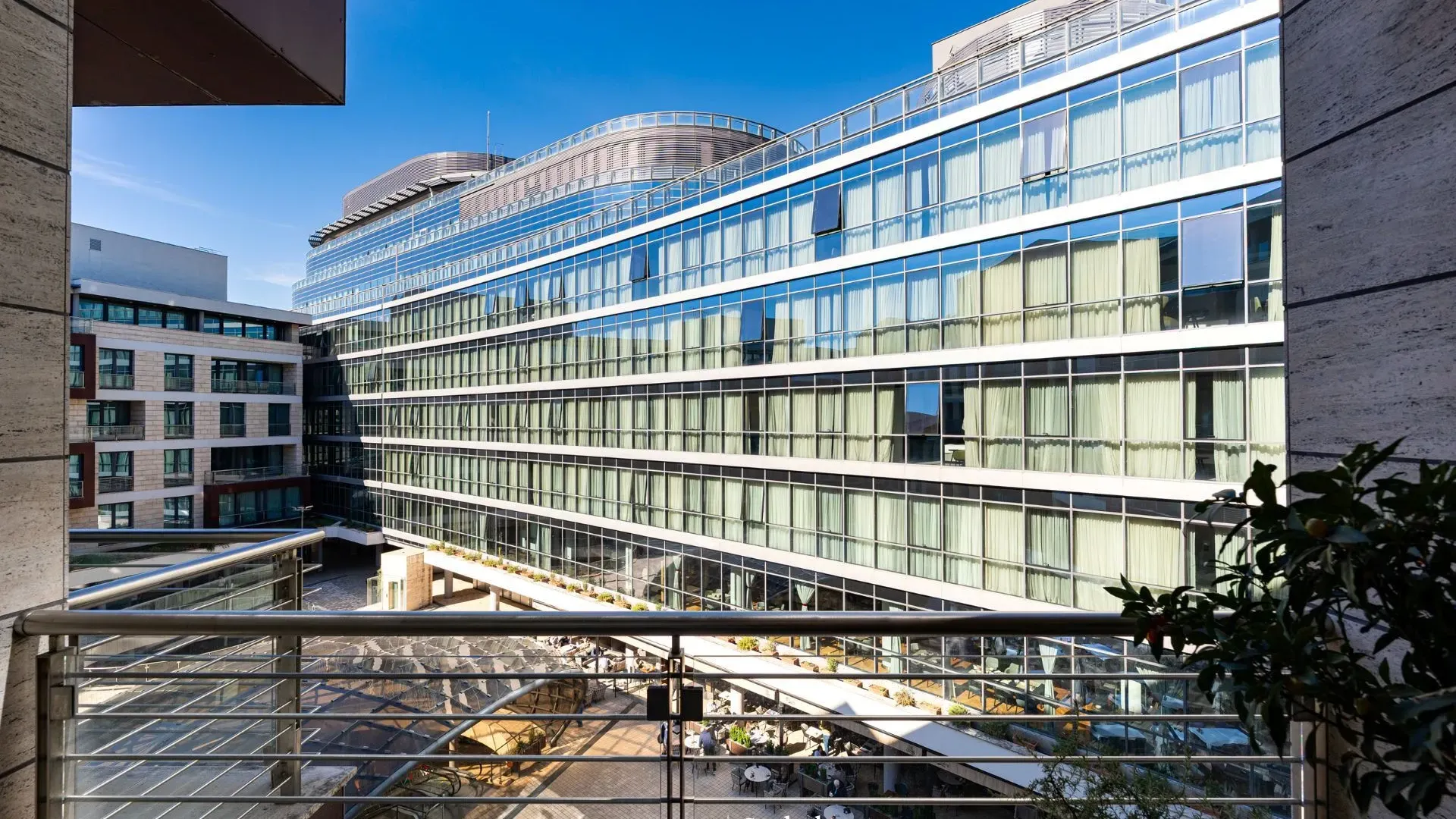 Prodaja, dvosoban stan, 88m², Kod Capital Plaze, Podgorica