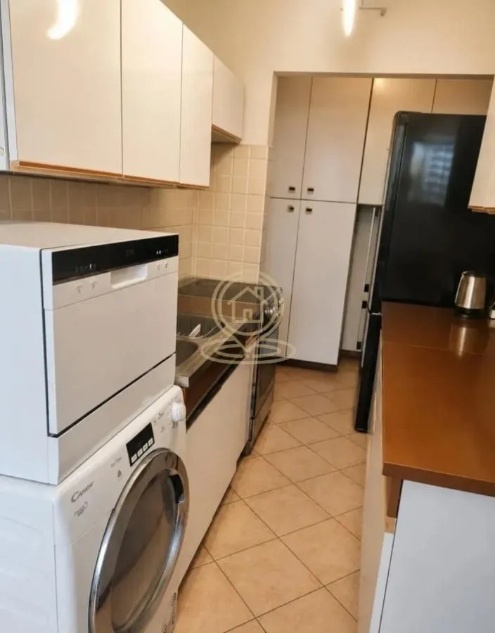 Izdavanje, četvorosoban stan, 90m², Novi Beograd Blok 28, Novi Beograd Sve Podlokacije