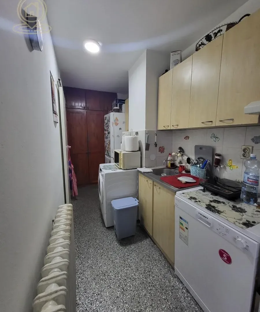 Prodaja, trosoban stan, 80m², Palilula, Niš