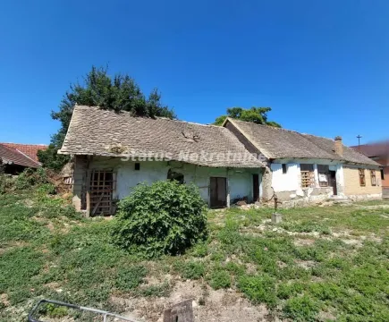 Kuća in Futog