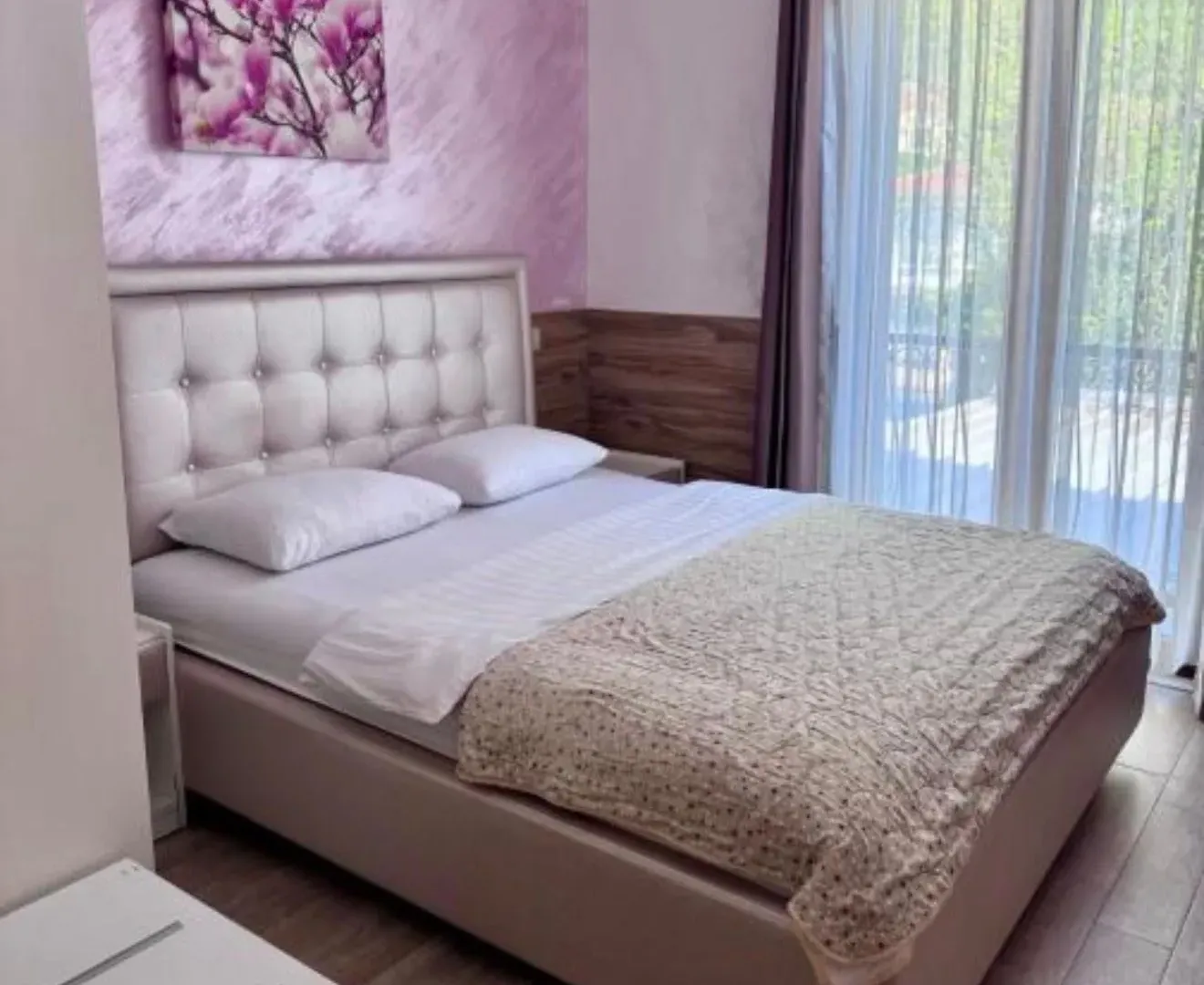 Rent, office space, 500m², Dobrota, Kotor
