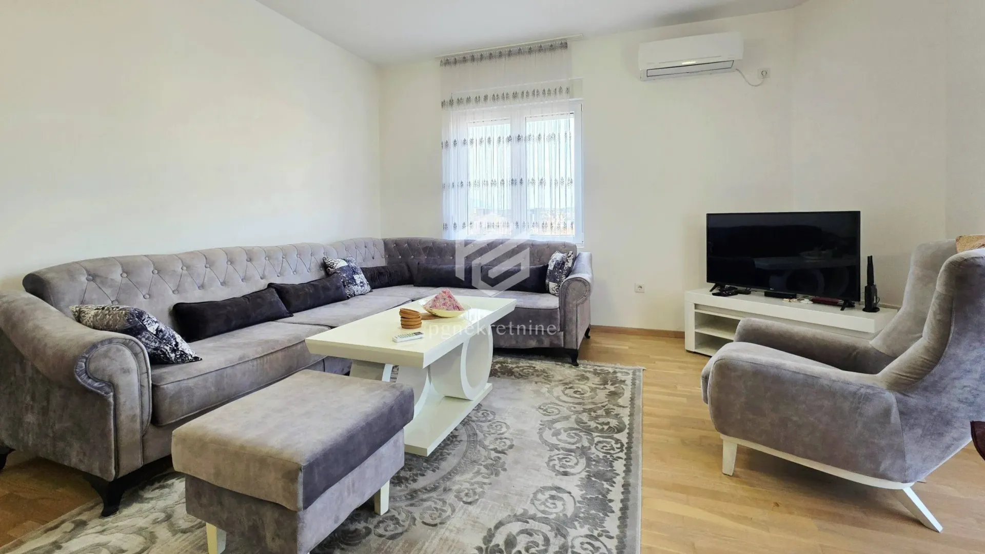 Prodaja, dvosoban stan, 76m², Stari Aerodrom, Podgorica