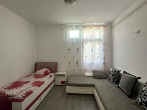 Izdavanje, dvosoban stan, 90m², Tivat, Crna Gora - image 7