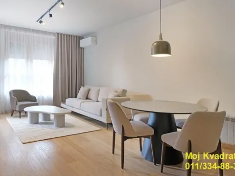 Stan in Novi Beograd Blok 65