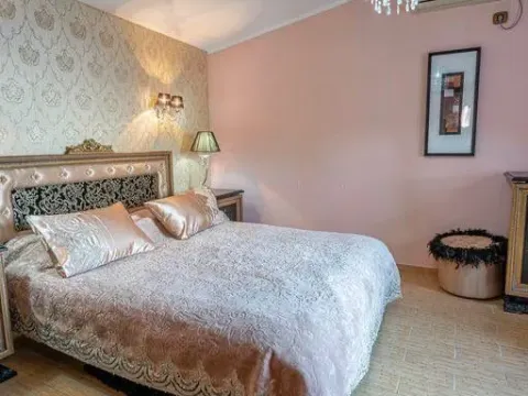 Rent, house, 300m², Bečići, Budva - image 9