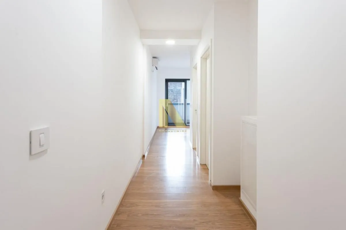 Prodaja, dvosoban stan, 49m², Centar, Novi Sad