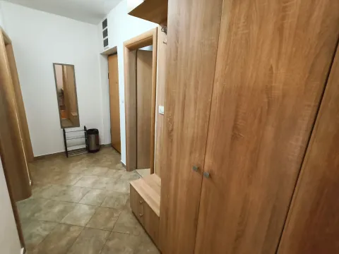 Izdavanje, dvosoban stan, 70m², Stari Aerodrom, Podgorica - image 14